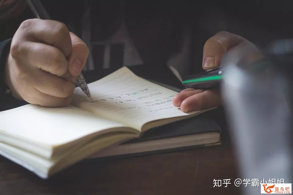 为什么有些英语教师说语法几个小时就能够讲明白？-1.jpg
